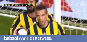 Robin Van Persie strzela gola swojemu byłemu klubowi...