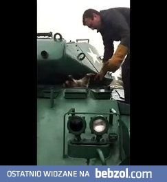 Nieudana próba kradzieży czołgu przez Szopa pracza
