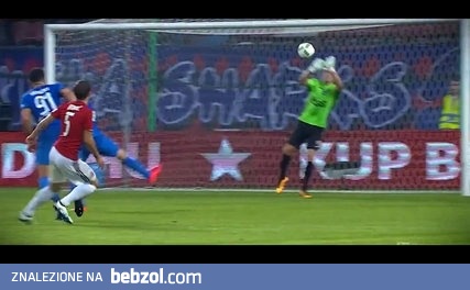 Tak broni najlepszy w Ekstraklasie bramkarz