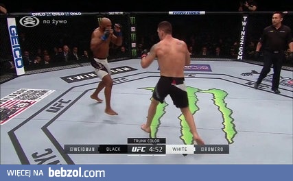 UFC 205 Weidman wyłapuje kolano od czarnego