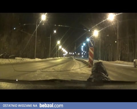 Kierowca nasrał przed maszyną policji