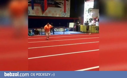 Gruba osoba też może mieć gimnastyczne umiejętności