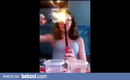 Rozowypasek pokazuje magiczna sztuczke