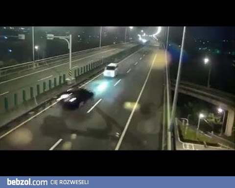 Czołówka na autostradzie