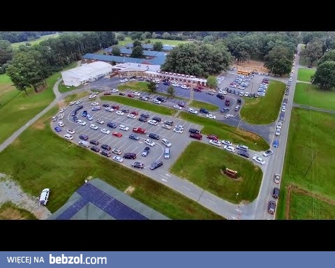 Poranna dostawa uczniów do szkoły