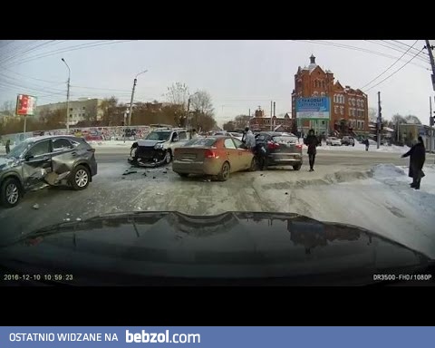 Kobieta za kierownicą