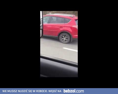 Kobieta za kierownicą