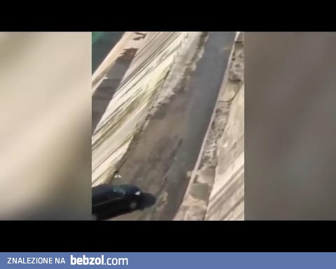 Chińska pomoc drogowa...