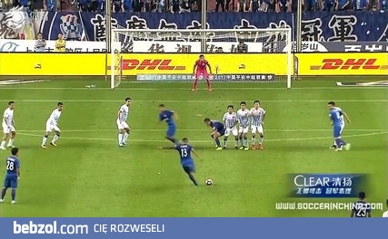 116 kmh. Atomowy strzał z rzutu wolnego