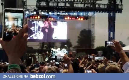 Występ Ozzy Osbourna podczas zaćmienia słońca.