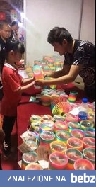 Sprzedawca zabawek - poziom azjata 