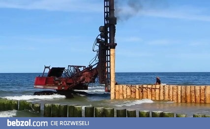 Jak powstają palisady na plażach