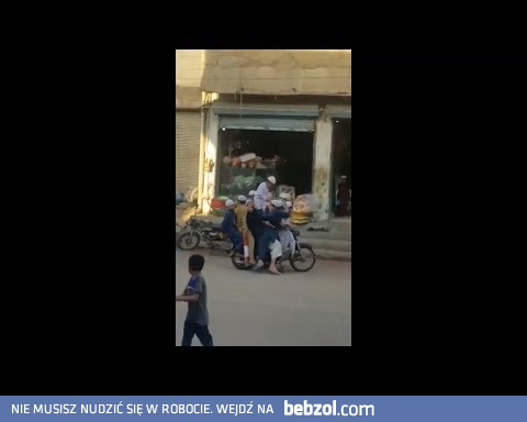 Autobus szkolny w Pakistanie