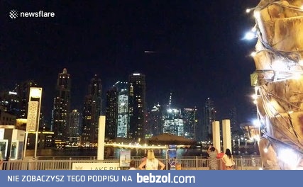 Rosyjski statek Progress ulega spaleniu nad Dubajem