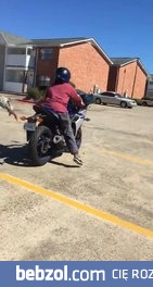 Motocykl i różowypasek