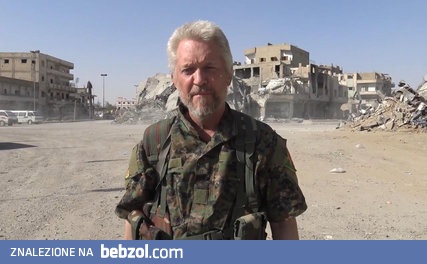 Brytyjski bojownik puszcza piosenkę Ariany Grande 