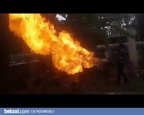 Grill nie chce się palić? Skorzystaj z butli z gazem