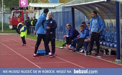 Wzorowe zachowanie sędziego w ciężkiej sytuacji.