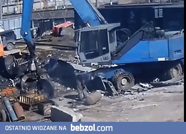 Przecinanie butli z gazem palnikiem