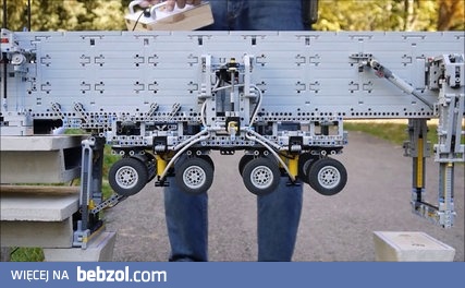 W pełni funkcjonalny model maszyny SLJ 900/32