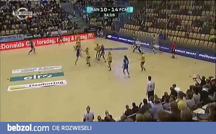 A w piłce ręcznej upadam tak 