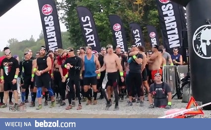 Nie ma rzeczy niemożliwych: Mężczyzna bez nóg ukończył 20 km 