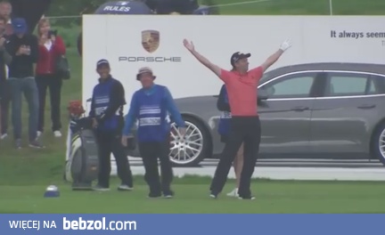 Hole-in-One without touching the ground and winning Porsche 